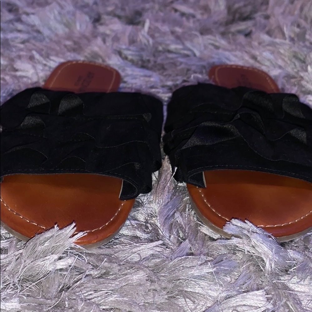 Black Ruffle Sandals - Picture 3 of 3